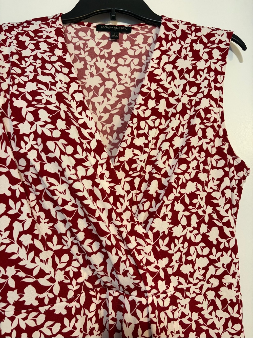 Banana Republic Red and White Floral Sleeveless Wrap Dress L